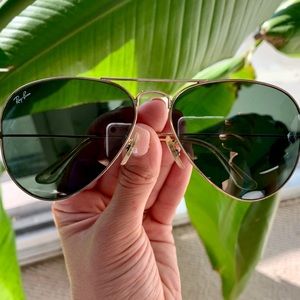 Rayban Classic Aviator sunglasses